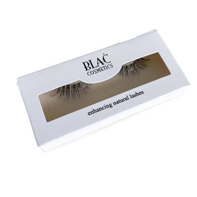 Enhancing Natural Lashes