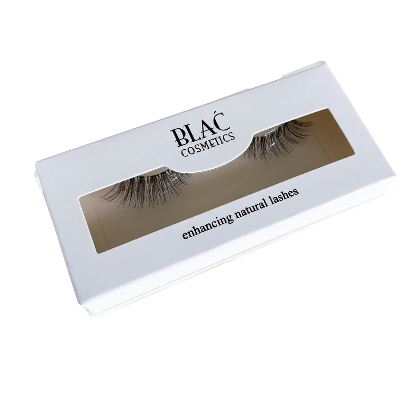Enhancing Natural Lashes